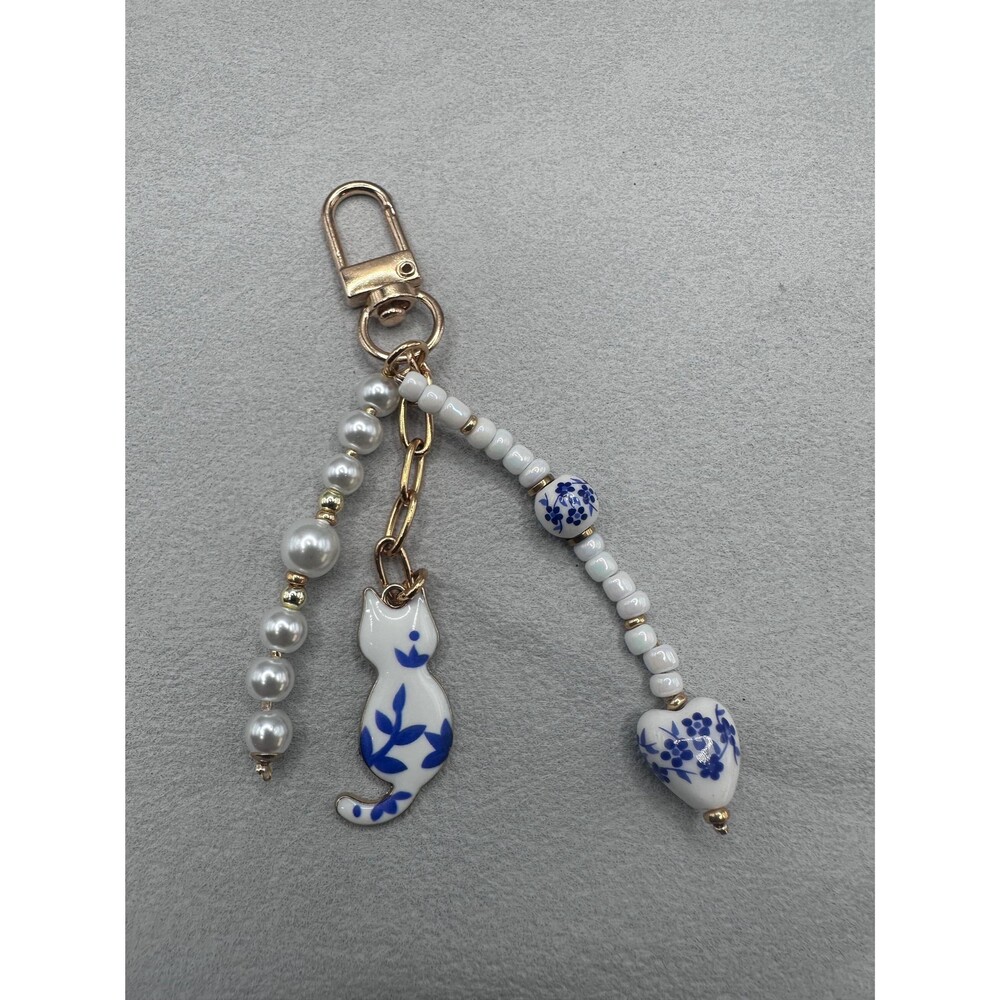 Blue White Cat Pearl Beaded Keychain Bag Charm Holder - Picture 11 of 11